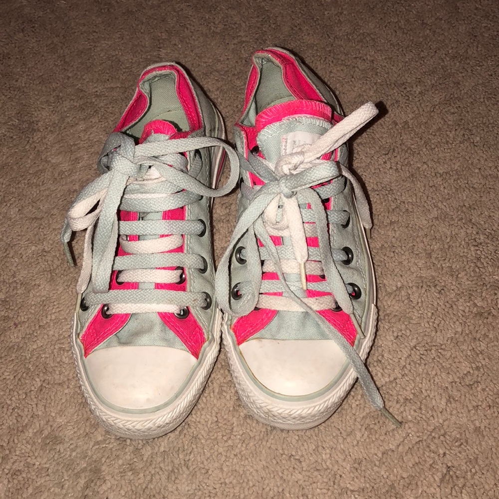 Converse Sneakers - GREAT CONDITION!!